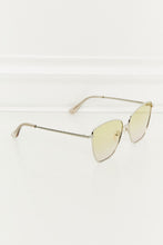 Load image into Gallery viewer, Metal Frame Full Rim Sunglasses