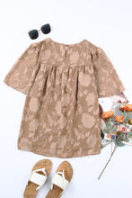 Load image into Gallery viewer, Floral Textured Ruffled Half Sleeve Babydoll Top