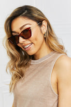 Load image into Gallery viewer, Full Rim Sunglasses