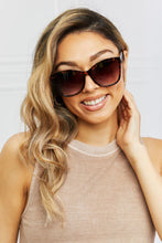 Load image into Gallery viewer, Full Rim Polycarbonate Sunglasses