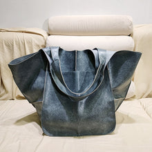 Load image into Gallery viewer, Women's Simple Large Capacity Tote Bag