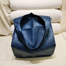 Load image into Gallery viewer, Women's Simple Large Capacity Tote Bag