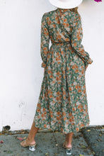 Load image into Gallery viewer, Green Pleated Long Sleeve Maxi Floral Dress With Tie
