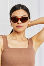 Load image into Gallery viewer, Tortoiseshell Acetate Frame Sunglasses