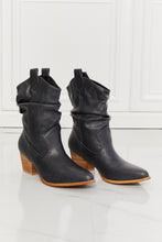 Load image into Gallery viewer, MMShoes Better in Texas Scrunch Cowboy Boots in Navy