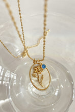 Load image into Gallery viewer, Flower Shell Pendant Copper Necklace