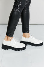 Load image into Gallery viewer, Forever Link Lace-Up Round Neck Shoes