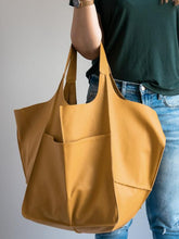 Load image into Gallery viewer, Women's Simple Large Capacity Tote Bag