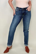 Load image into Gallery viewer, Judy Blue "Skyline" High Rise Bleach Splash Boyfriend Jeans