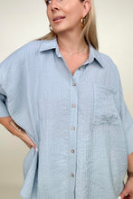 Load image into Gallery viewer, Umgee Pleated Batwing Short Sleeve Button Up Top