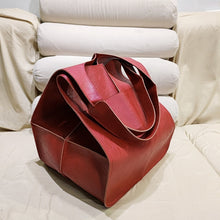 Load image into Gallery viewer, Women's Simple Large Capacity Tote Bag