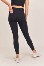 Load image into Gallery viewer, Mono B Tummy Control Sweetheart Highwaist Leggings