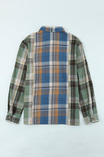 Load image into Gallery viewer, Green Chest Pockets Button Up Plaid Shirt