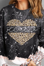 Load image into Gallery viewer, Leopard Heart Graphic Long Sleeve Sweatshirt