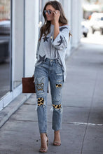 Load image into Gallery viewer, Easter Leopard Patch Bunny Graphic Jeans