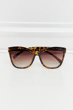 Load image into Gallery viewer, Full Rim Polycarbonate Sunglasses