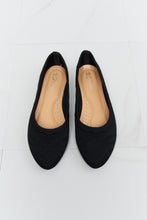 Load image into Gallery viewer, Forever Link Scalloped Trim Flats