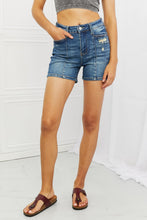 Load image into Gallery viewer, Judy Blue Amber Full Size Front Seam Shorts