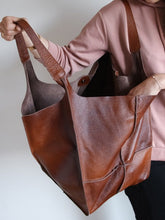 Load image into Gallery viewer, Women's Simple Large Capacity Tote Bag