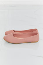 Load image into Gallery viewer, Forever Link Get A Move On Round Toe Flats