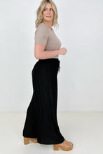 Load image into Gallery viewer, Zenana Woven Pleated Wide Leg Pants With Lining