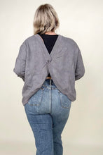 Load image into Gallery viewer, Twist Detail Reversible Oversized Sweatshirt With Pockets