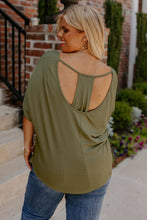 Load image into Gallery viewer, Green Plus Size Hollow-Out Back Slouchy Tee
