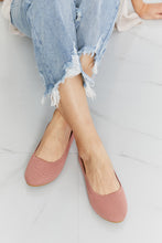 Load image into Gallery viewer, Forever Link Get A Move On Round Toe Flats
