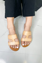 Load image into Gallery viewer, Forever Link Sidewalk Stroll Cutout Slide Sandal
