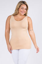 Load image into Gallery viewer, Yelete Reversible V or U Neckline Seamless Tank
