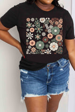 Load image into Gallery viewer, Simply Love Full Size Flower Graphic Cotton Tee
