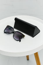 Load image into Gallery viewer, TAC Polarization Lens Aviator Sunglasses
