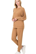 Load image into Gallery viewer, Zenana Raglan Sleeve Pullover &amp; Jogger Pants Set
