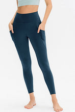 Load image into Gallery viewer, Slim Fit Long Active Leggings with Pockets
