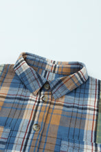 Load image into Gallery viewer, Green Chest Pockets Button Up Plaid Shirt
