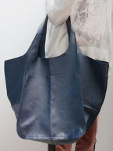 Load image into Gallery viewer, Women's Simple Large Capacity Tote Bag
