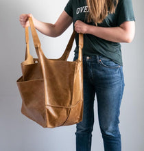 Load image into Gallery viewer, Women's Simple Large Capacity Tote Bag

