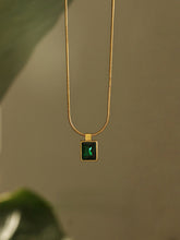 Load image into Gallery viewer, Women Green Glass Pendant Necklace
