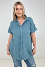 Load image into Gallery viewer, Zenana "April" Gauze Button Down Raw Edge Short Sleeve Top
