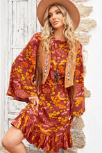 Load image into Gallery viewer, Floral Round Neck Flare Sleeve Dress
