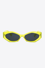 Load image into Gallery viewer, Wayfare Polycarbonate Frame Sunglasses
