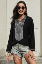 Load image into Gallery viewer, Long Sleeves Front Embroidery Blouse
