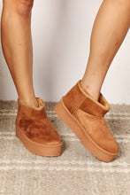 Load image into Gallery viewer, Legend Women's Fleece Lined Chunky Platform Mini Boots
