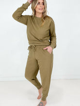 Load image into Gallery viewer, Zenana "Splendid" Reverse Soft French Terry Top &amp; Jogger Set
