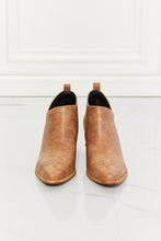 Load image into Gallery viewer, MMShoes Trust Yourself Embroidered Crossover Cowboy Bootie in Caramel

