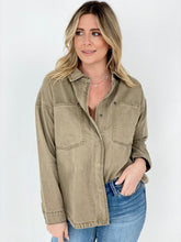 Load image into Gallery viewer, Easel "Tilly" Solid Cotton Twill Shacket
