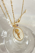 Load image into Gallery viewer, Flower Shell Pendant Copper Necklace
