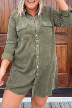 Load image into Gallery viewer, Green Plus Size Long Sleeve Buttoned Shirt Dress
