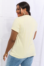 Load image into Gallery viewer, Simply Love Full Size NEVER GIVE UP Graphic Cotton Tee
