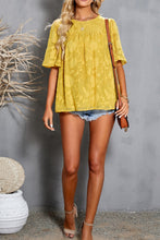 Load image into Gallery viewer, Floral Textured Ruffled Half Sleeve Babydoll Top
